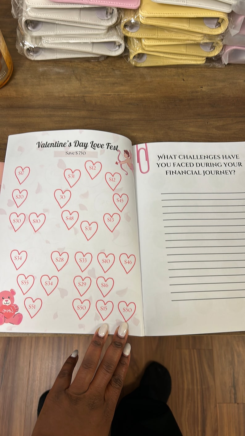 Savings Challenge Workbook, Money Saving Challenge Coloring Book, Savings Tracker, Money Book, Holiday Money Book, 100 Day Savings